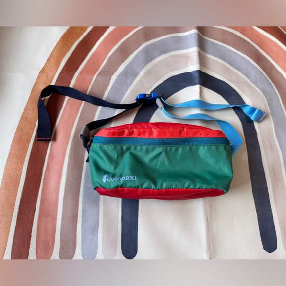 Cotopaxi Bataan 3L Del Día Fanny Multicolor Pack - Picture 2 of 6